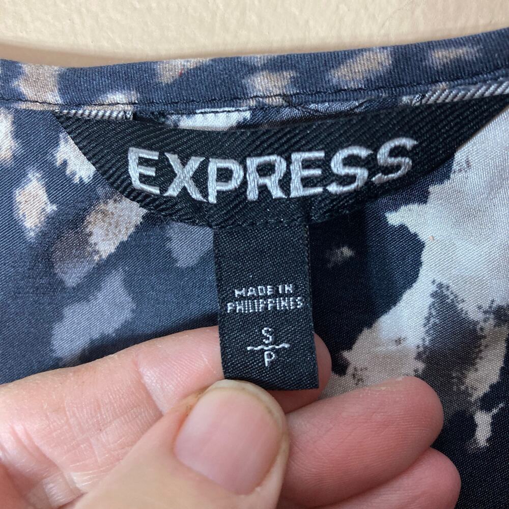 Romper Jumpsuit Shorts By Express Python Print Si… - image 4